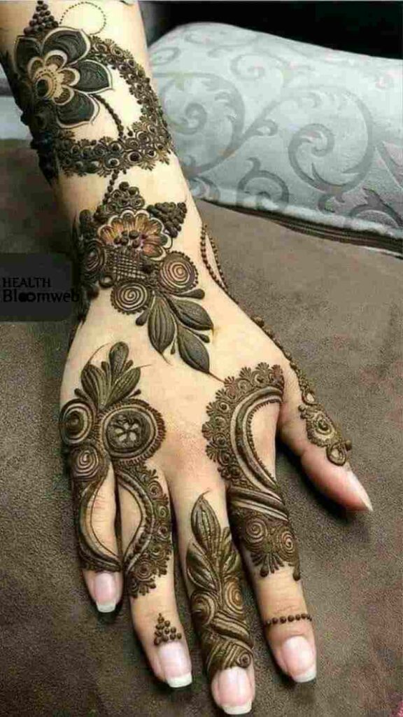 Modern Mehndi Stylish Back Hand Mehndi