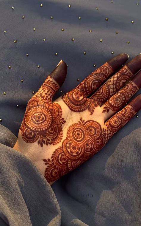 Stylish_mvmcd2akp9q= Royal Front Hand Mehndi Design