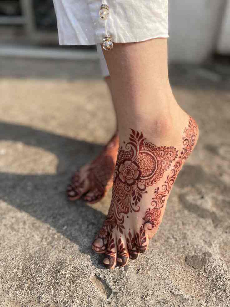 best mehndi designs for your feet