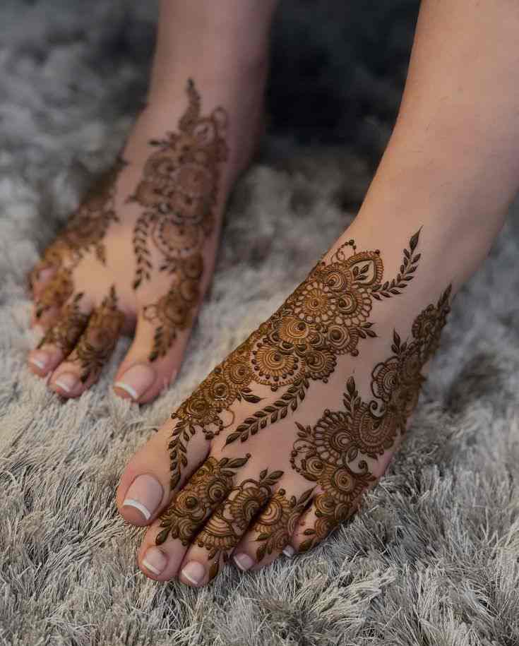 best mehndi designs for your feet